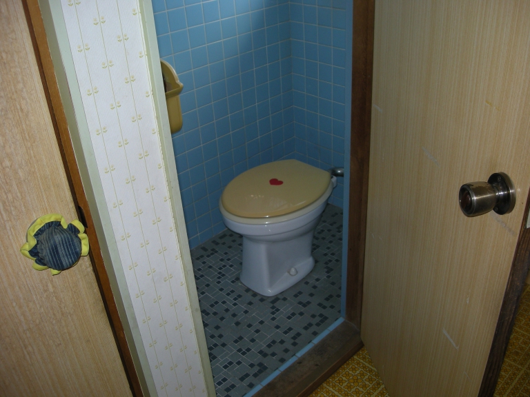 改修前のトイレ